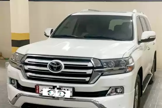 Использовал Toyota Land Cruiser Продается в Аль-Садд , Доха #12140 - 1  image 