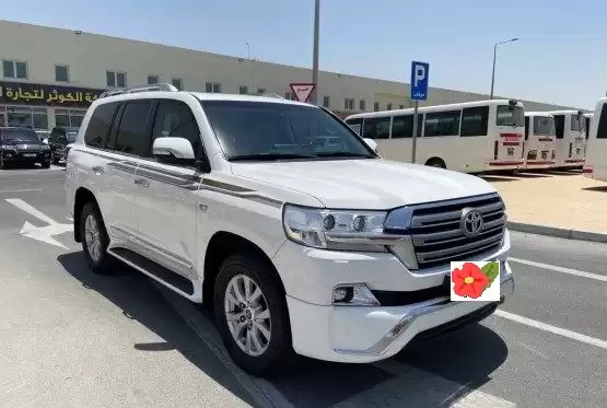 Used Toyota Land Cruiser For Sale in Doha #12200 - 1  image 