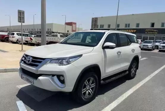 Utilisé Toyota Unspecified À vendre au Doha #12204 - 1  image 