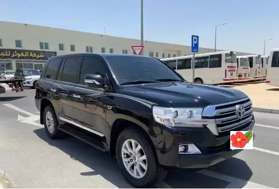 Used Toyota Land Cruiser For Sale in Doha #12205 - 1  image 