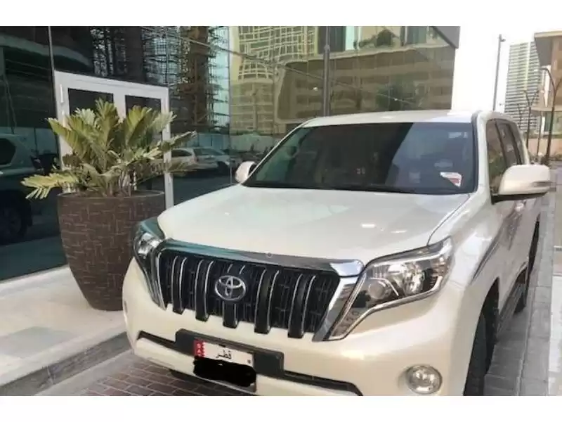 Использовал Toyota Prado Продается в Доха #12228 - 1  image 