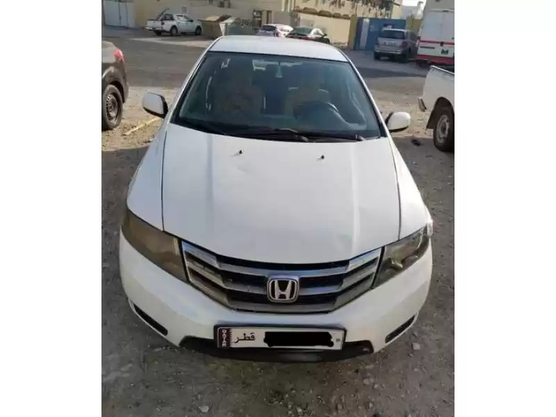 مستعملة Honda City للبيع في الدوحة #12230 - 1  صورة 
