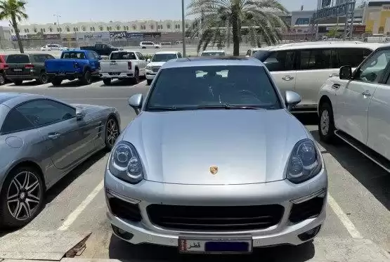 مستعملة Porsche Unspecified للبيع في الدوحة #12339 - 1  صورة 
