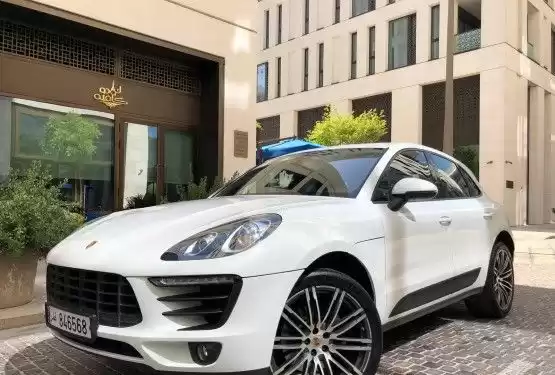 Использовал Porsche Macan Продается в Доха #12443 - 1  image 