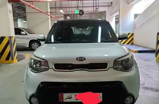 مستعملة Kia Unspecified للبيع في الدوحة #12466 - 1  صورة 