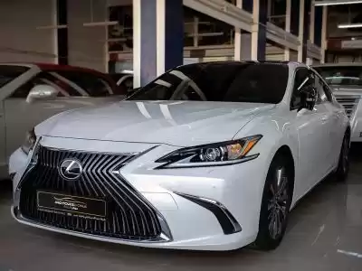 Used Lexus ES For Sale in Doha #12656 - 1  image 