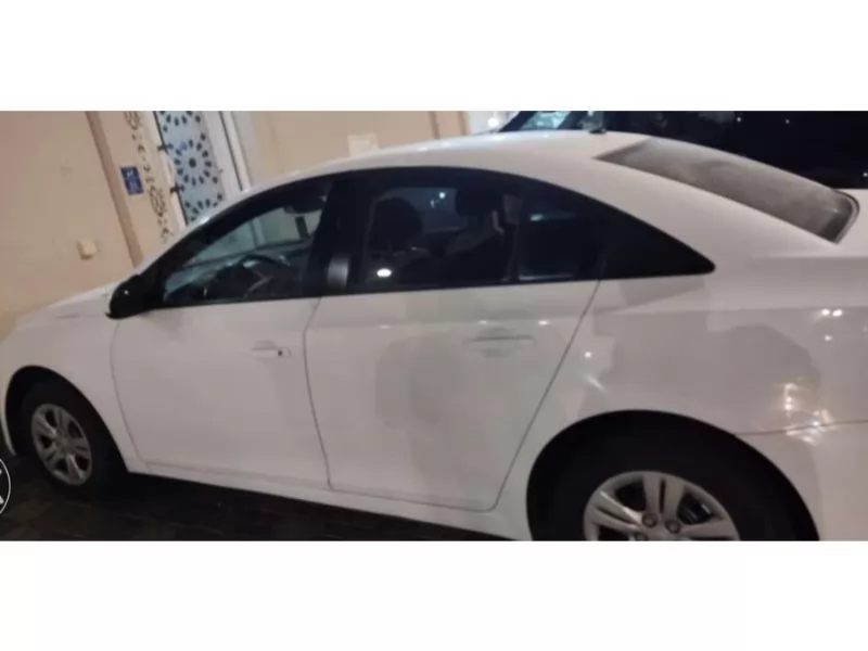 Used Chevrolet Cruze For Sale in Doha #12736 - 1  image 