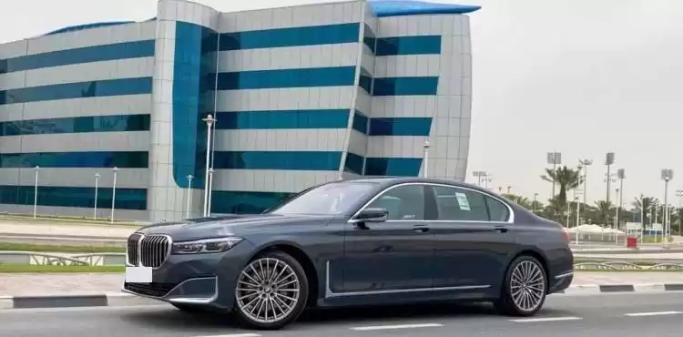 مستعملة BMW Unspecified للبيع في الدوحة #12886 - 1  صورة 