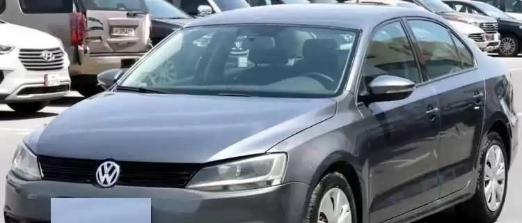 Gebraucht Volkswagen Jetta Zu verkaufen in Doha #12913 - 1  image 