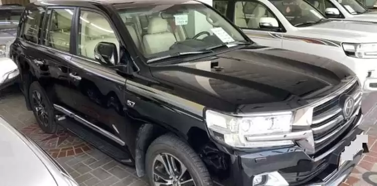 Used Toyota Land Cruiser For Sale in Doha #12928 - 1  image 