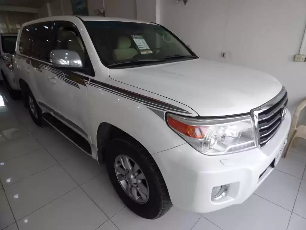 Used Toyota Land Cruiser For Sale in Doha #13195 - 1  image 