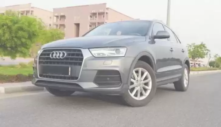 Gebraucht Audi Q3 Crossover Zu verkaufen in Doha #13288 - 1  image 