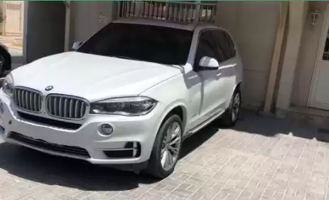 Gebraucht BMW X5 SUV Zu verkaufen in Al Sadd , Doha #13331 - 1  image 