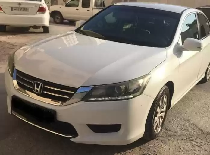 Gebraucht Honda Accord Zu verkaufen in Doha #13343 - 1  image 