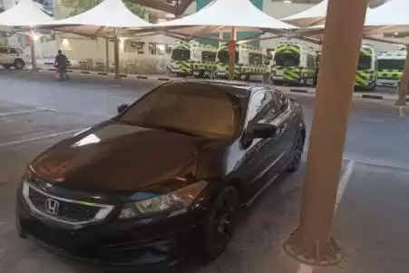 Использовал Honda Accord Coupe Продается в Аль-Садд , Доха #13385 - 1  image 