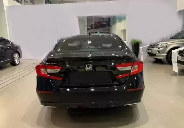 Использовал Honda Accord Coupe Продается в Аль-Садд , Доха #13386 - 1  image 