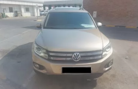 Used Volkswagen Tiguan Crossover For Sale in Fereej-Bin-Mahmoud , Doha-Qatar #13455 - 1  image 