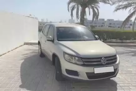 مستعملة Volkswagen Tiguan Crossover للبيع في الدوحة #13457 - 1  صورة 