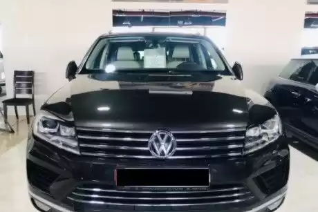 Used Volkswagen Touareg For Sale in Doha #13458 - 1  image 