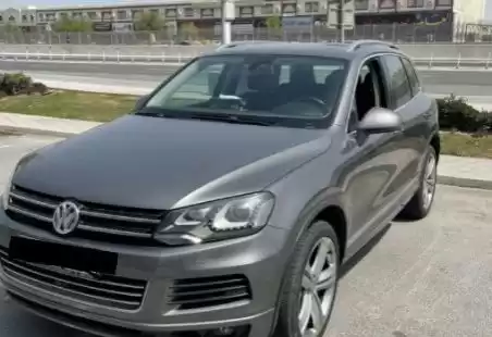Использовал Volkswagen Touareg Продается в Аль-Садд , Доха #13459 - 1  image 