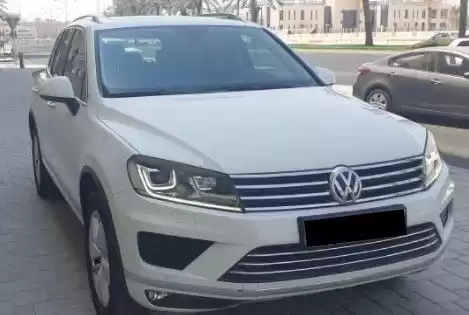 Used Volkswagen Touareg For Sale in Al Sadd , Doha #13462 - 1  image 