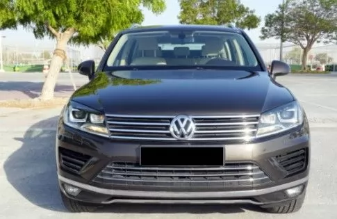 Used Volkswagen Touareg For Sale in Doha #13465 - 1  image 
