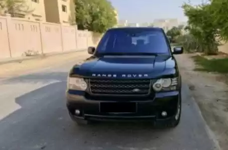 Gebraucht Land Rover Range Rover Zu verkaufen in Al Sadd , Doha #13470 - 1  image 