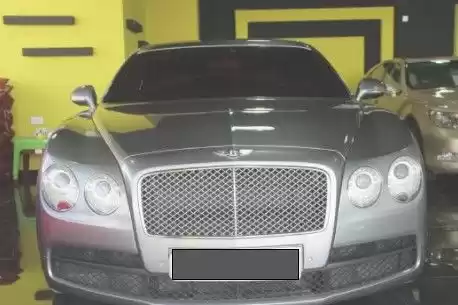 Использовал Bentley Continental GTC Продается в Доха #13490 - 1  image 