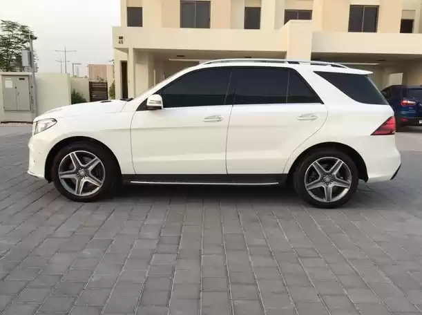 مستعملة Mercedes-Benz Unspecified للبيع في دبي #13534 - 1  صورة 