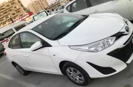 Gebraucht Toyota Unspecified Zu vermieten in Al Sadd , Doha #13733 - 1  image 