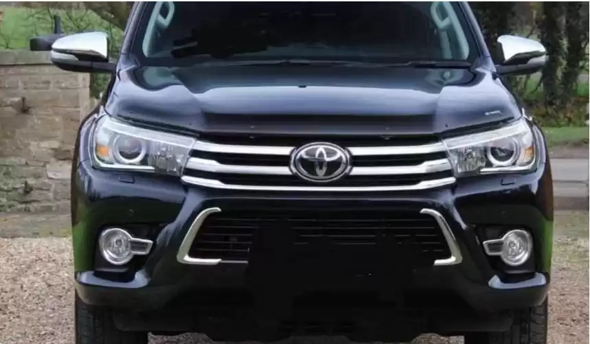 Used Toyota Hilux For Sale in Dubai #13790 - 1  image 