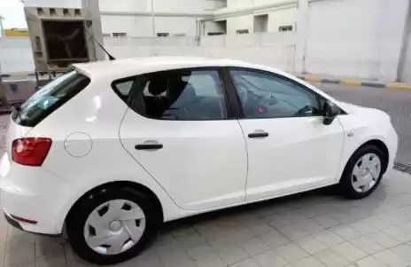 Использовал Seat Ibiza Продается в Аль-Садд , Доха #13799 - 1  image 