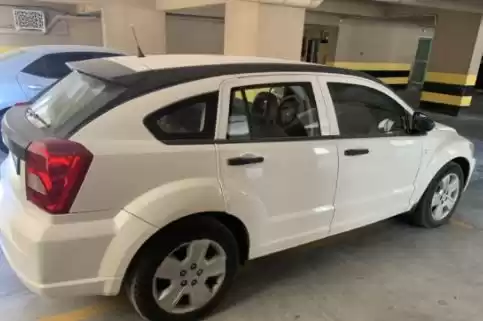 Utilisé Dodge Caliber À vendre au Al-Sadd , Doha #13903 - 1  image 