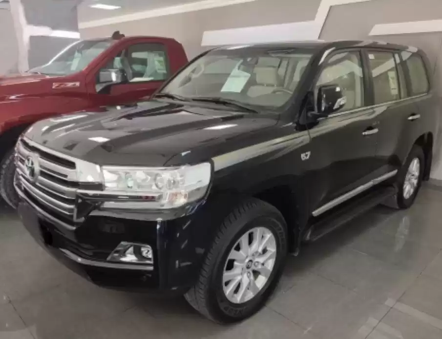 Used Toyota Land Cruiser For Sale in Doha #13938 - 1  image 