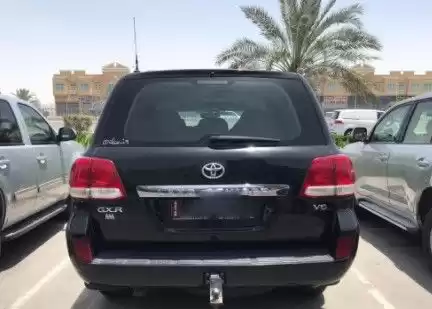 مستعملة Toyota Land Cruiser للبيع في الدوحة #13964 - 1  صورة 