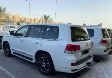 Usado Toyota Land Cruiser Venta en Doha #13975 - 1  image 