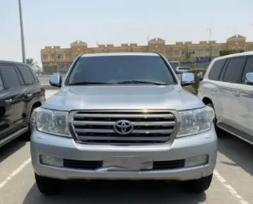 مستعملة Toyota Land Cruiser للبيع في الدوحة #13976 - 1  صورة 