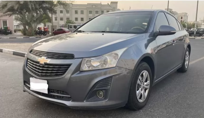 Kullanılmış Chevrolet Cruze Satılık içinde Dubai #13983 - 1  image 