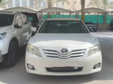 Использовал Toyota Camry Продается в Аль-Садд , Доха #14077 - 1  image 