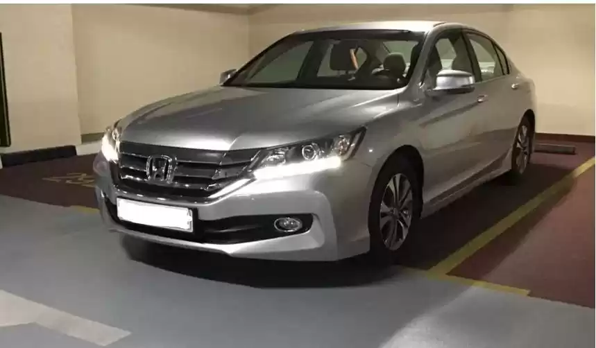 用过的 Honda Accord 出售 在 迪拜 #14088 - 1  image 