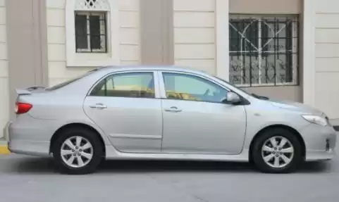 Использовал Toyota Corolla Продается в Аль-Садд , Доха #14095 - 1  image 