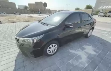 Kullanılmış Toyota Corolla Satılık içinde Al Sadd , Doha #14108 - 1  image 