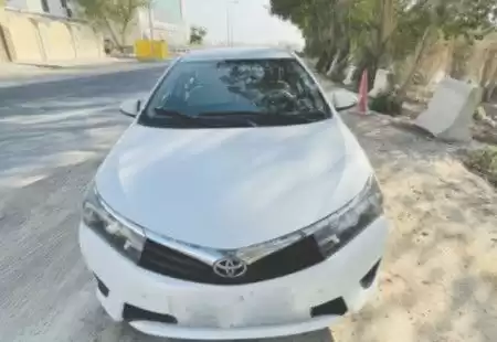 Gebraucht Toyota Corolla Zu verkaufen in Al Sadd , Doha #14114 - 1  image 