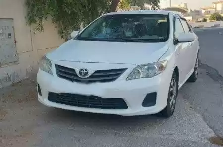 Использовал Toyota Corolla Продается в Аль-Садд , Доха #14116 - 1  image 