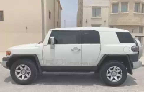 Использовал Toyota FJ Cruiser Продается в Аль-Садд , Доха #14132 - 1  image 