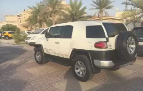 Gebraucht Toyota FJ Cruiser Zu verkaufen in Al Sadd , Doha #14143 - 1  image 