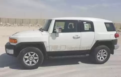مستعملة Toyota FJ Cruiser للبيع في الدوحة #14145 - 1  صورة 
