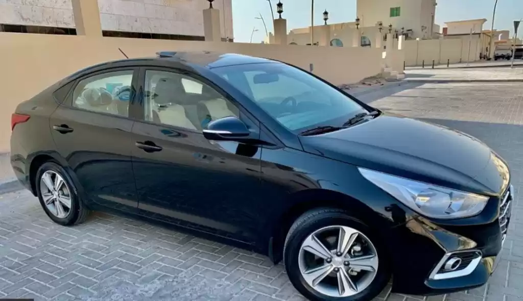 Использовал Hyundai Accent Продается в Доха #14274 - 1  image 