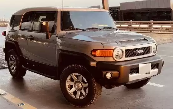 Использовал Toyota FJ Cruiser Продается в Аль-Садд , Доха #14602 - 1  image 