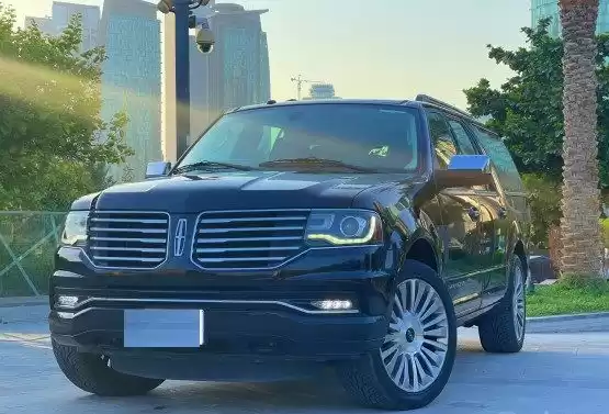 Использовал Lincoln Navigator Продается в Доха #14647 - 1  image 
